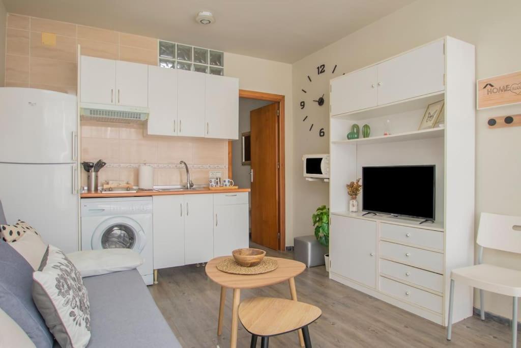 Muy Centrico, Tranquilo Y Confortable **a/c-wifi** Siviglia
