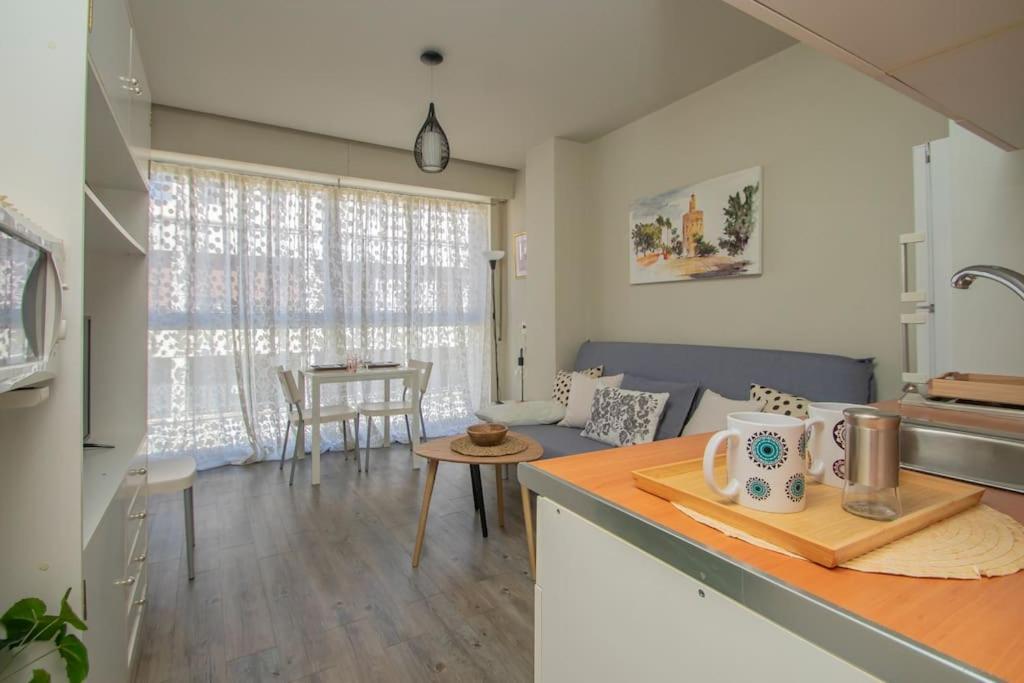 Muy Centrico, Tranquilo Y Confortable **a/c-wifi** * Siviglia